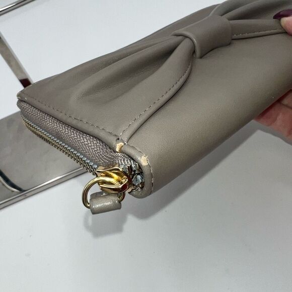 Betsey Johnson Faux Leather Bow Front Long Wallet - Picture 9 of 12